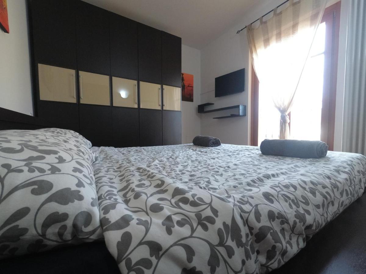 Blu & Green Appartment Манерба дел Гарда Екстериор снимка