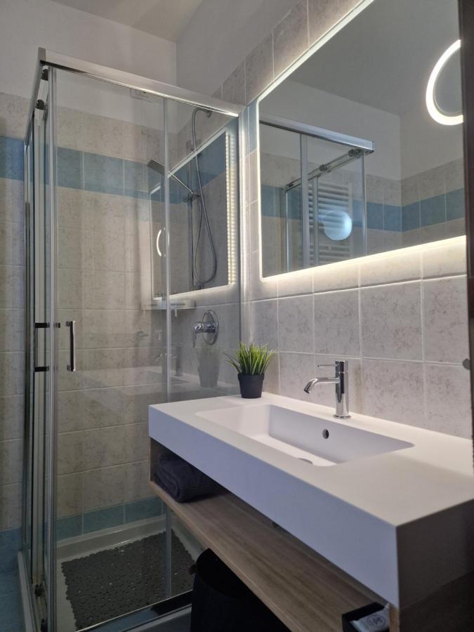 Blu & Green Appartment Манерба дел Гарда Екстериор снимка